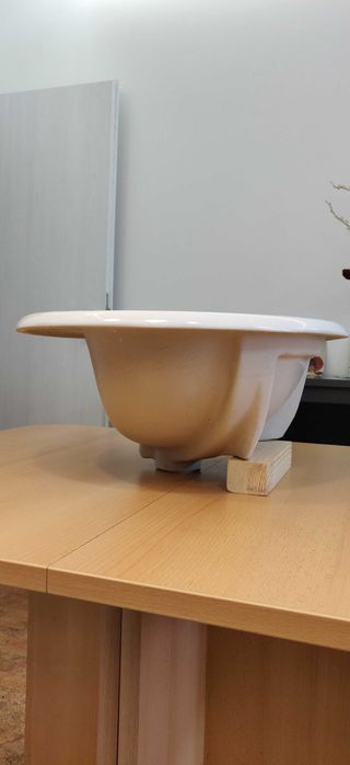 Вградена мивка за баня Roca (Испания) 540х450х215.