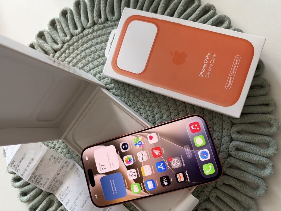iphone 17 pro с една година гаранция