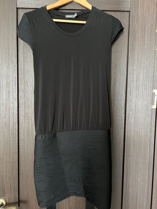 Продам платья размер 44-46