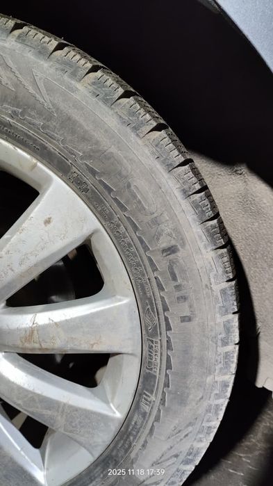 Продам зимние колеса R18 235/60