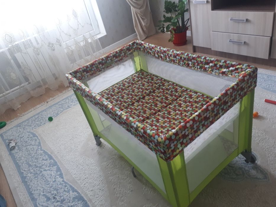 Продам манеж детский