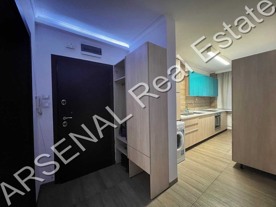 Тристаен апартамент под наем, Иван Вазов