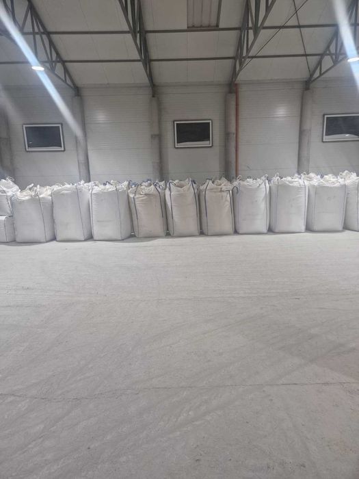 Șrot Soia 46%, Șrot Floarea Soarelui 35%, Tărate de grâu