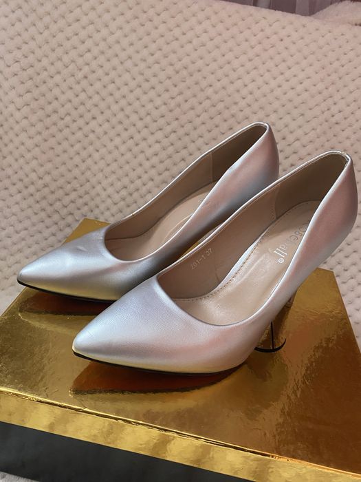 Туфли Josiny, Roseball