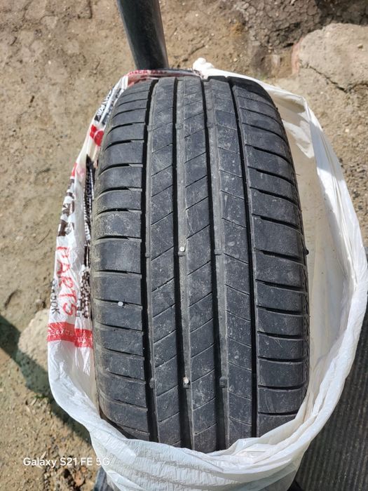 Шины летние  R17 225/60 BRIDGESTONE