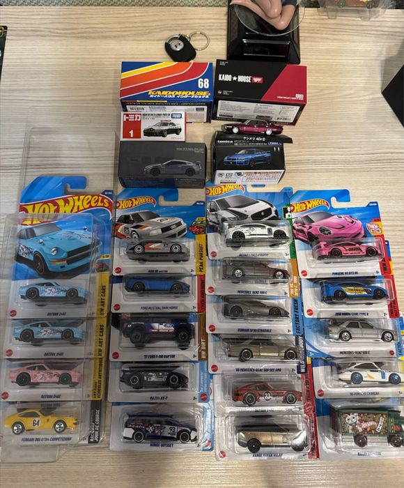 Hot wheels машинки продажа/обмен !ОПИСАНИЕ!
