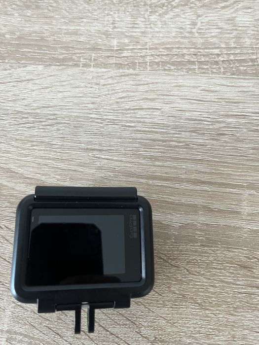 GoPro Hero 6 + Dual Charger + prinderi