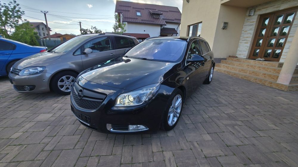 OPEL Insignia 2012