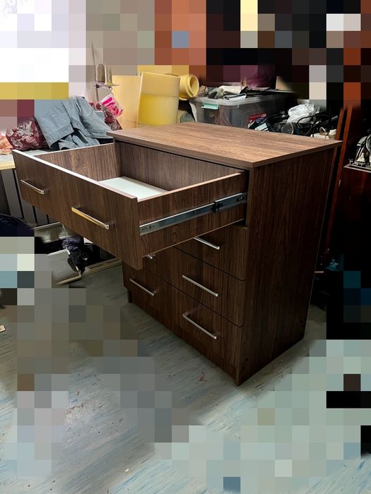 Продается комод ,новый высота  90, ширина 80,глубина ящика большаям45