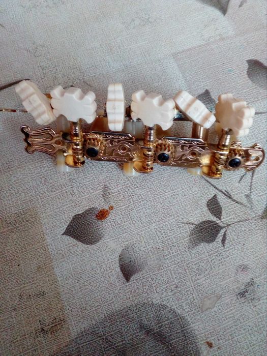 ключове за класическа китара