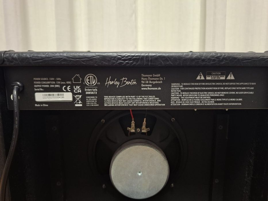 Set chitara Harley Benton cu amplificator