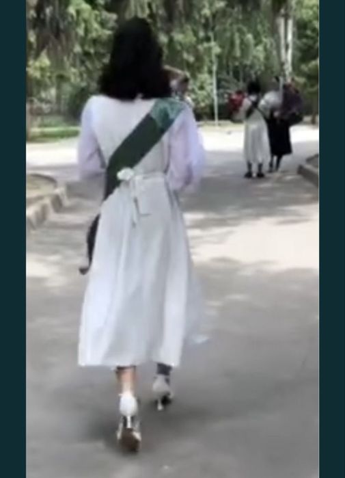 Срочно продам платье белый и черный
