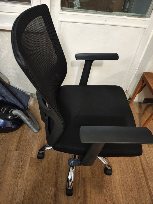 Офисное Кресло 1