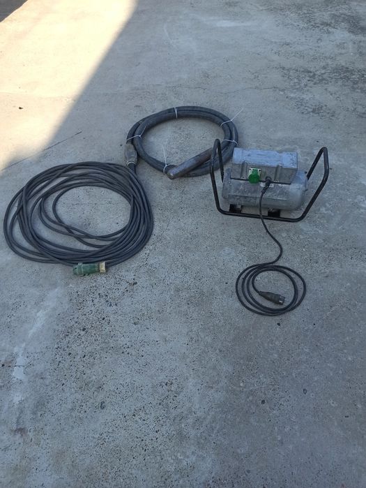 Vibrator beton alimentare 220v