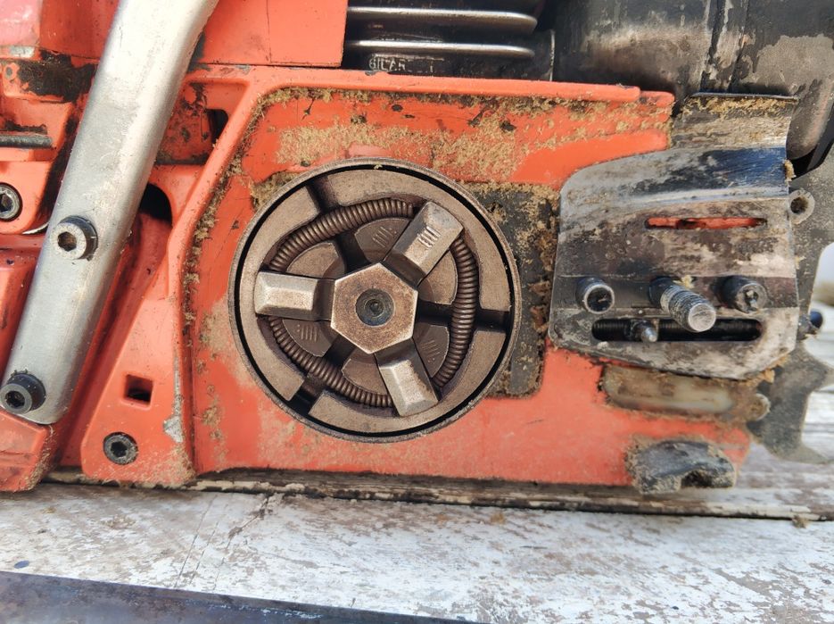 Хускварна 242xp отлично работеща