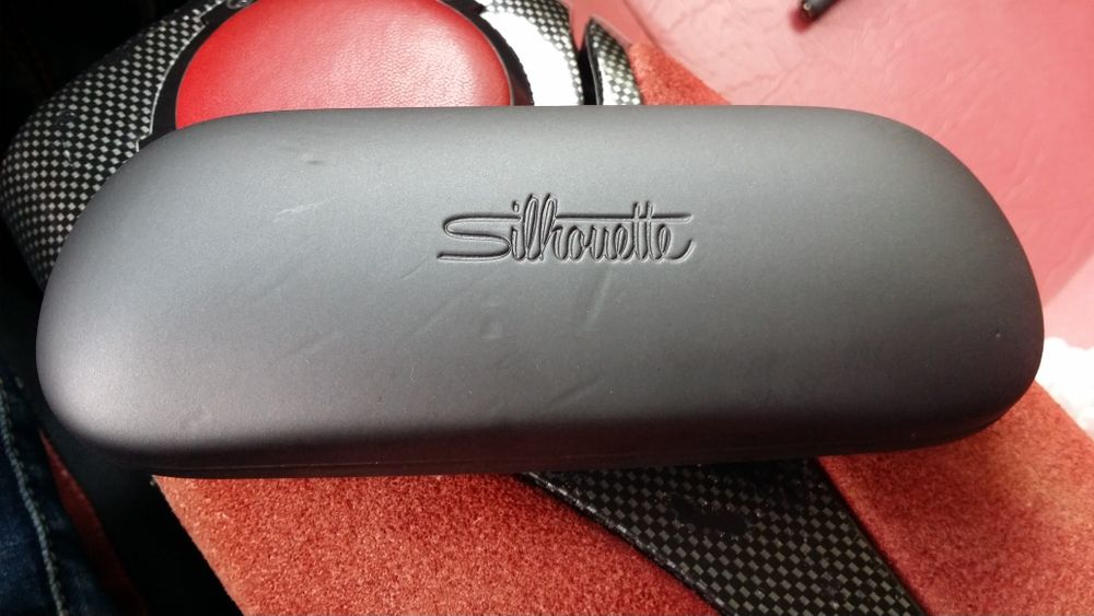 Silhouette Toc Etui Ochelari