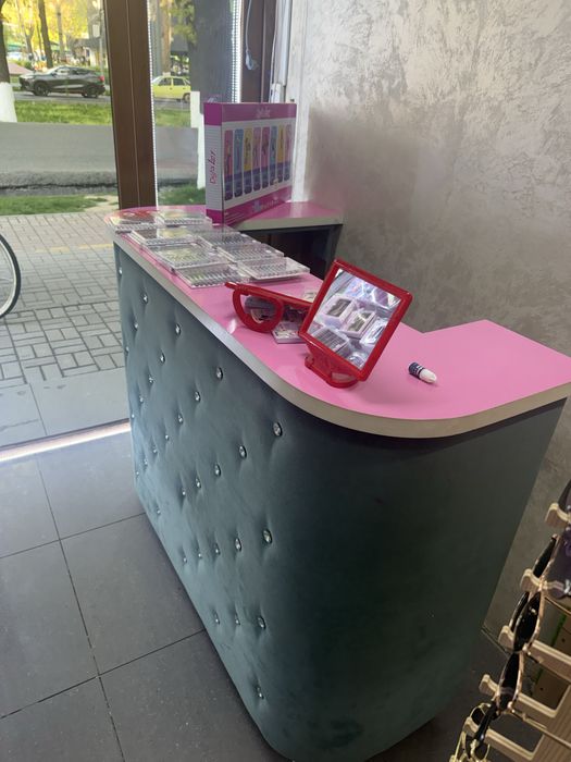 Барная стойка,ресепшн срочно