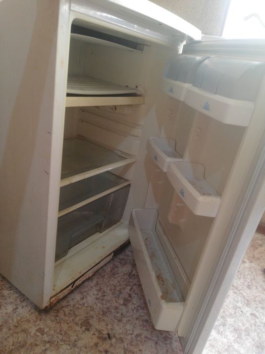 Продам  холодильник