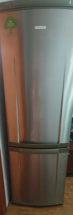 Холодильник Electrolux