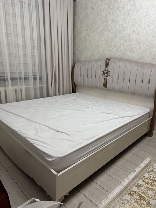 Спальний гарнитур