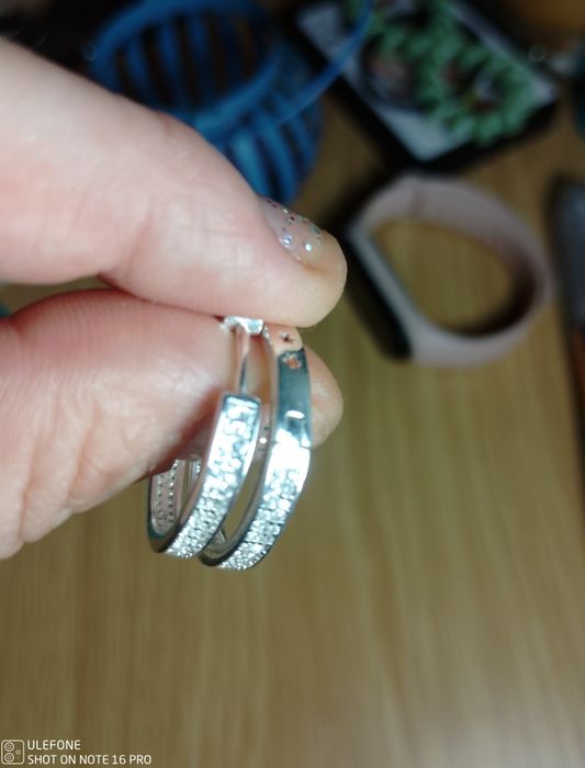 Vând cercei din argint cu pietre Swarovski