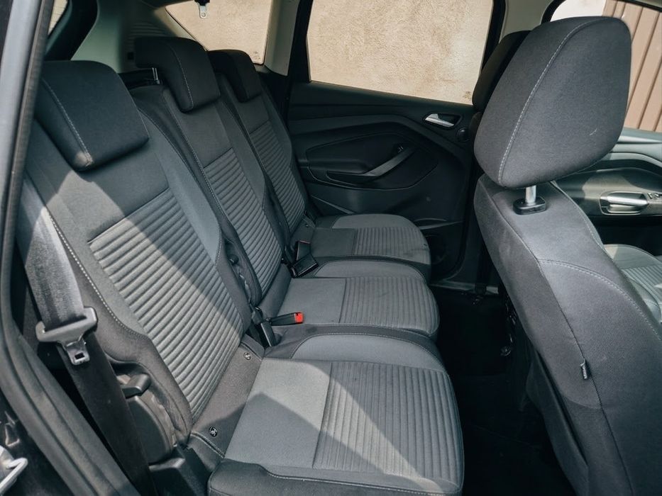 Ford C-Max 1.0i- 125 cp an 2016 TOP