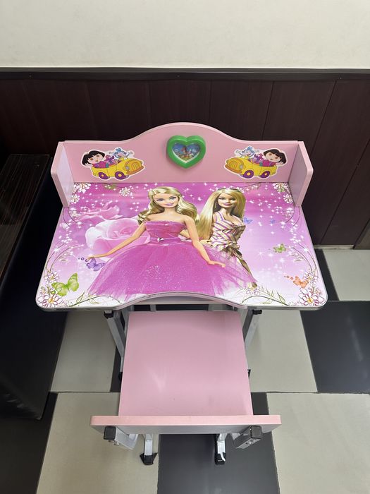 Парта детская для девочек