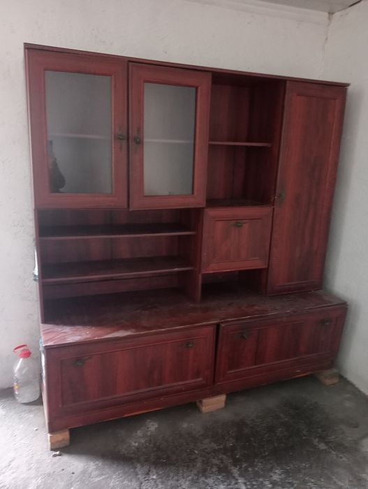 Срочно продаю шкаф