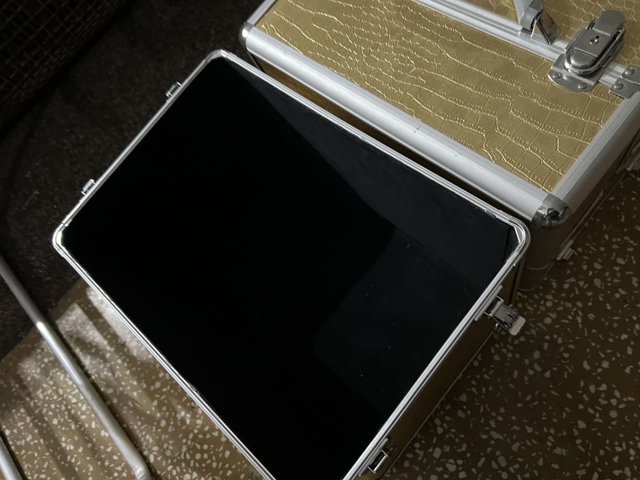 Geanta/troler make up