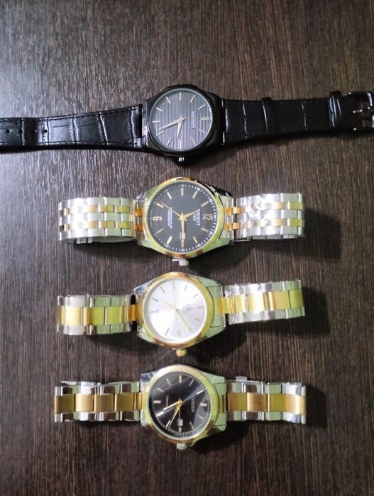 Часы новые продам все 4 часа