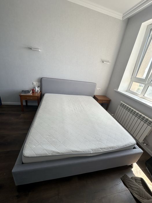 Продам кровать для спальни!!! Ширина 2 метра!!