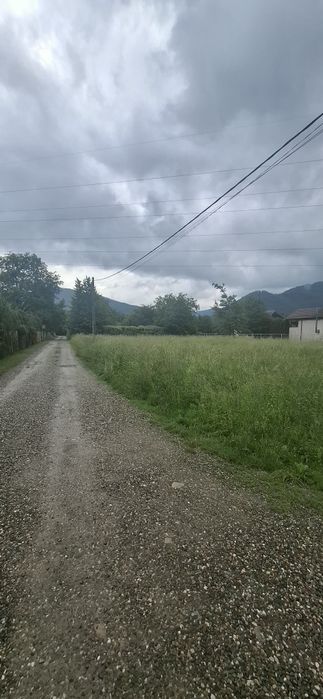 Teren de vanzare