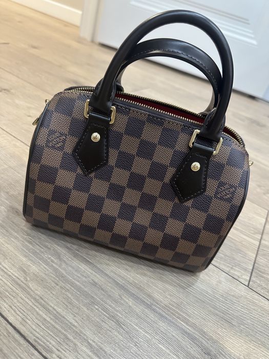 Продам лоферы женские