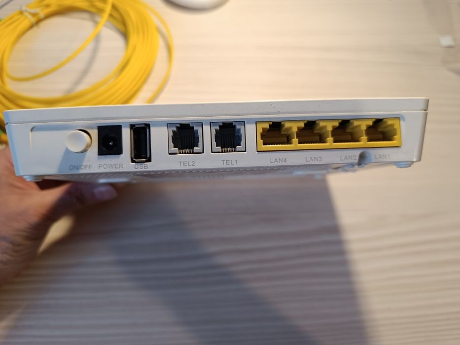 Модем Huawei EchoLife HG8245H