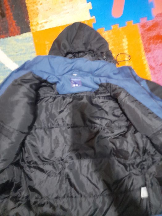 Geaca de iarna calitate foarte buna.