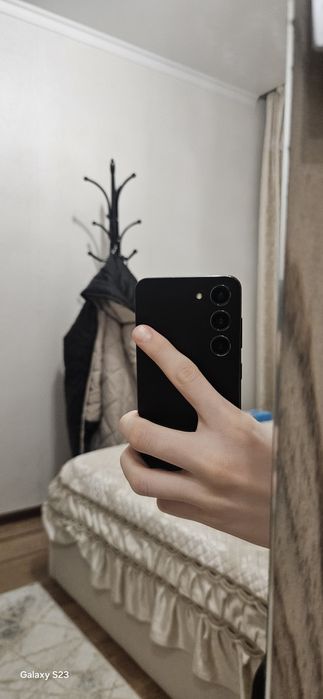 Продам самсунг с23
