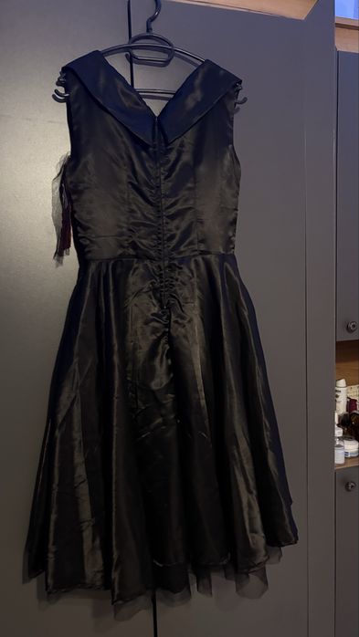 Официална рокля