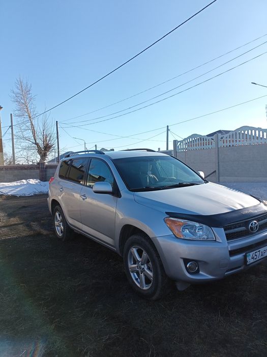 Тойота Рав 4 автомат