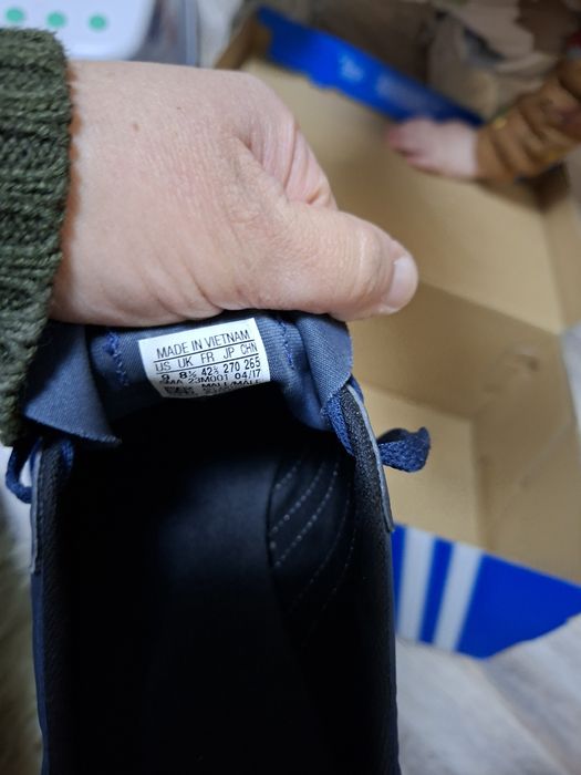 Маратонки Adidas 42 .5