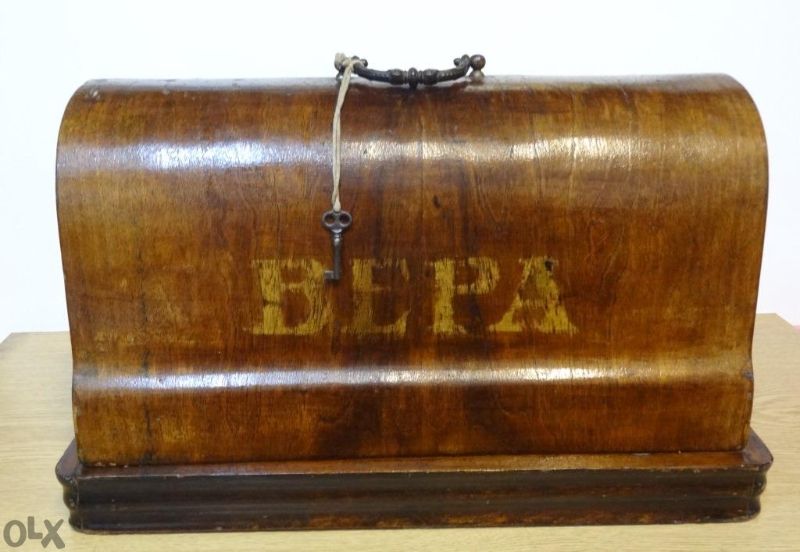 ШЕВНА МАШИНА Vera - Vintage