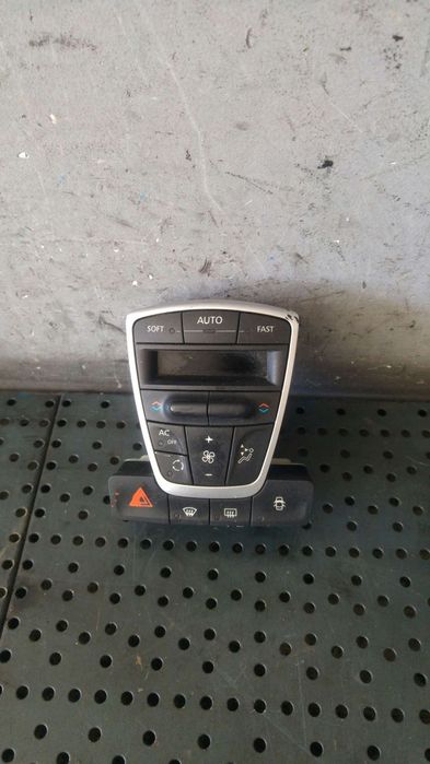 Panou display climatronic cu butoane comenzi renault laguna 3