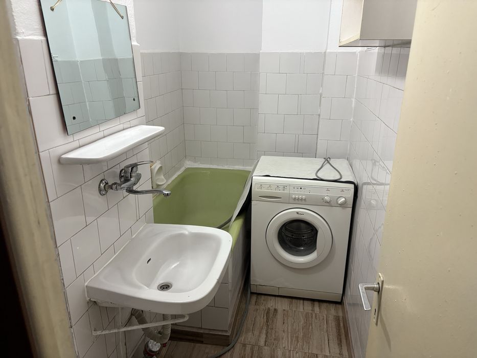 Inchiriez garsoniera Beius