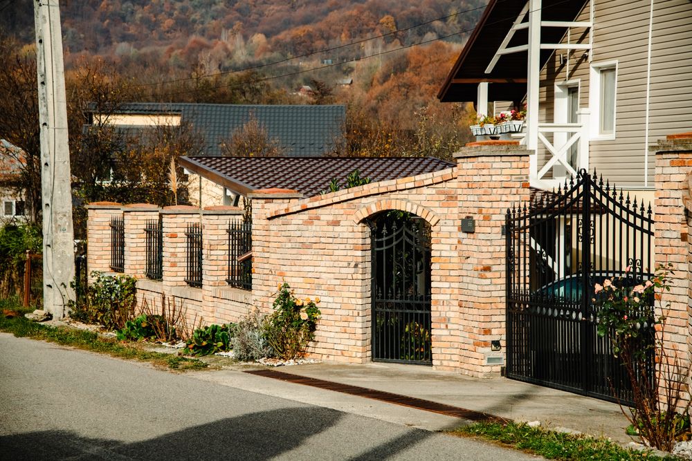 Casă de vânzare 240 mp, teren 1.000 mp, Băile Olănești