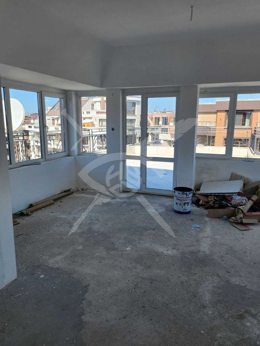 Продава се Многостаен апартамент в Поморие - 200 кв.м за 1000 €/кв.м - Снимка #10