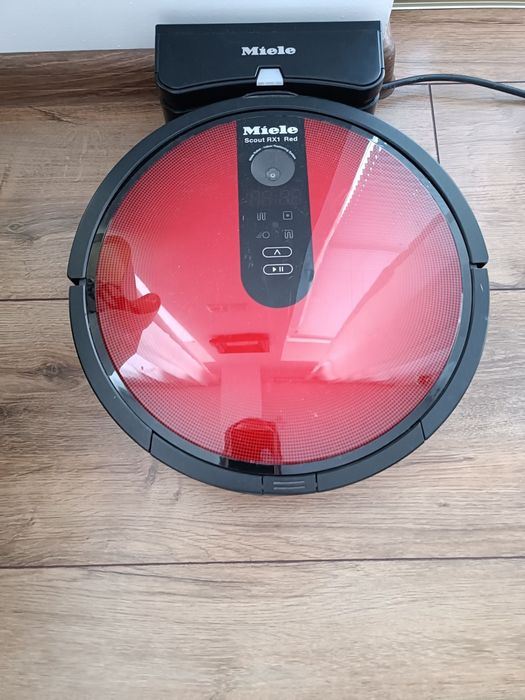 Прахосмукачка Robot Miele ScoutRx1 red