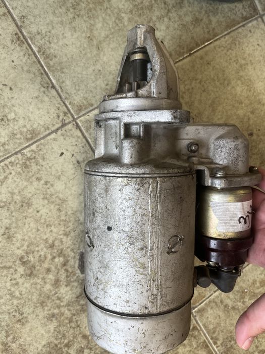 Продавам стартер за зил