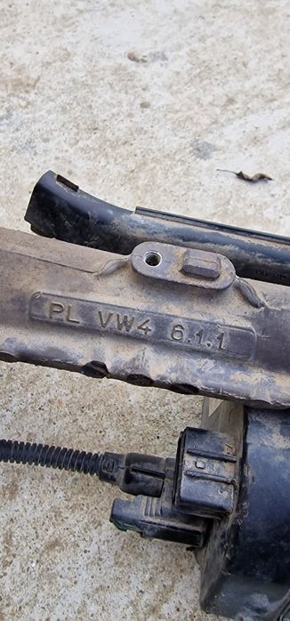 Vând caseta direcție touran