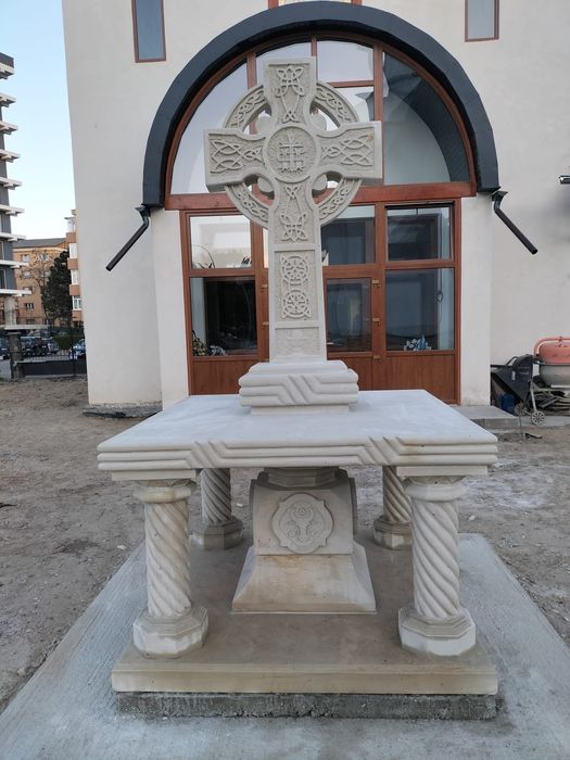 Lucrări din piatră naturală de Cosauti din Republica Moldova