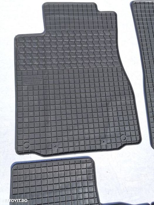 Covorase cauciuc Honda C RV Covorase cauciuc Honda C RV(2012 )