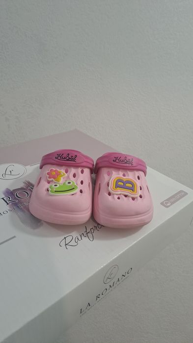 Продам детские слансы размер 24